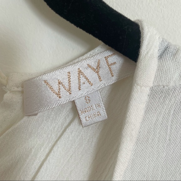 Women’s WAYF White Smocked Cropped Blouse - Size Small - Picture 3 of 3